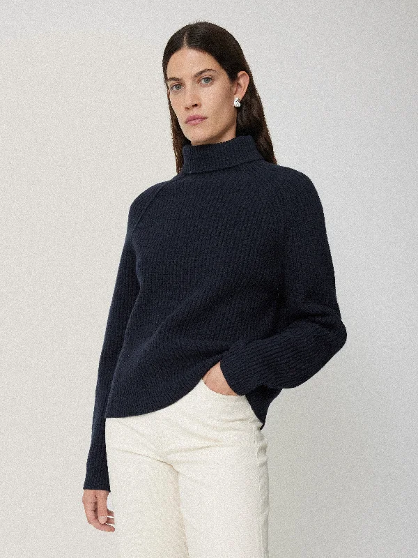 Merino Fishermans Rib Jumper | Navy Soft Cozy Warm