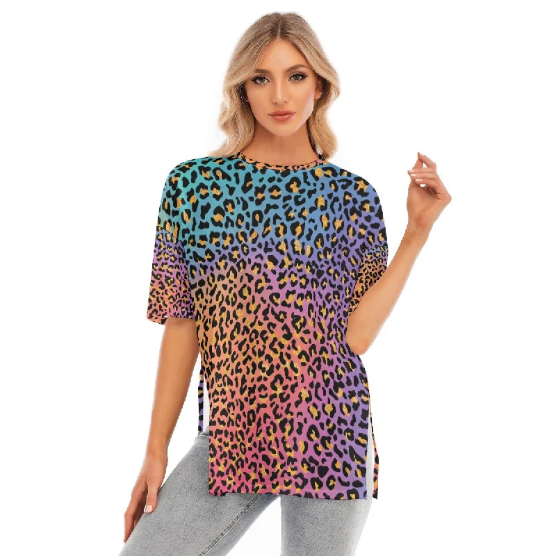 All-Over Print Women's Short Sleeves T-shirt With Hem Split Elegant Classic Vintage