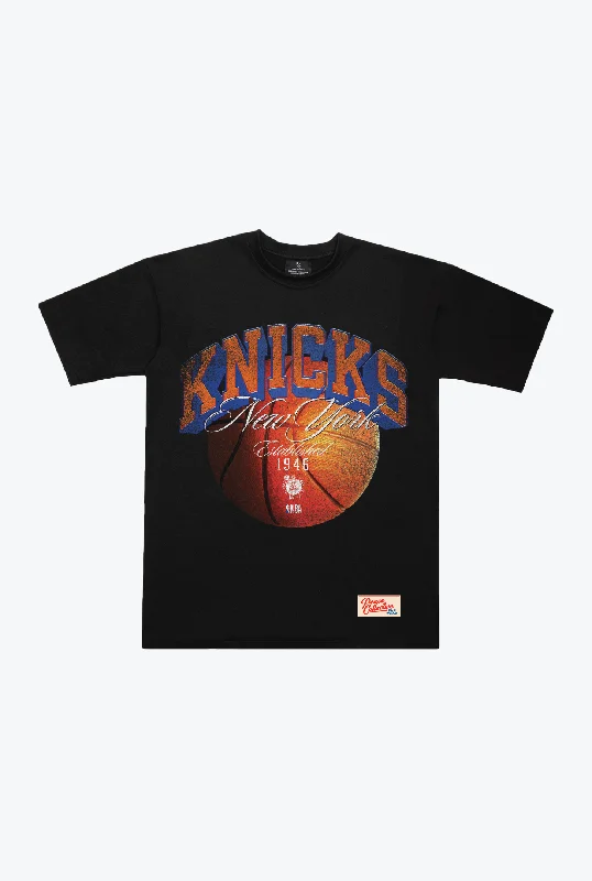 New York Knicks Script Heavyweight T-Shirt - Black Machine Wash Dry Clean Hand Wash