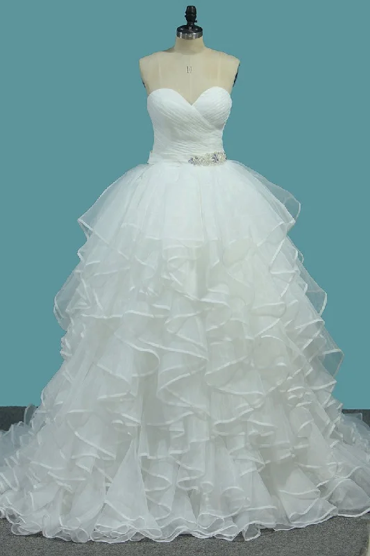 Organza A Line Sweetheart Bridal Dresses With Covered Button Court Train Tunics Chic elegant