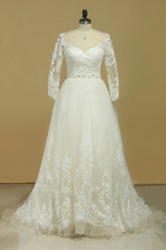 Plus Size Bateau Wedding Dresses 3/4 Length Sleeve With Applique Tulle Tunics Designer luxury